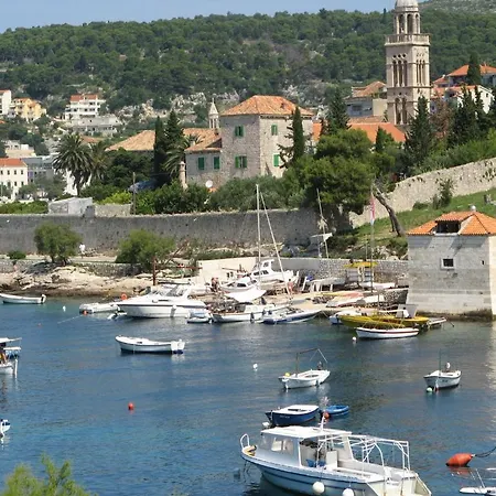 Katarina * Hvar Town